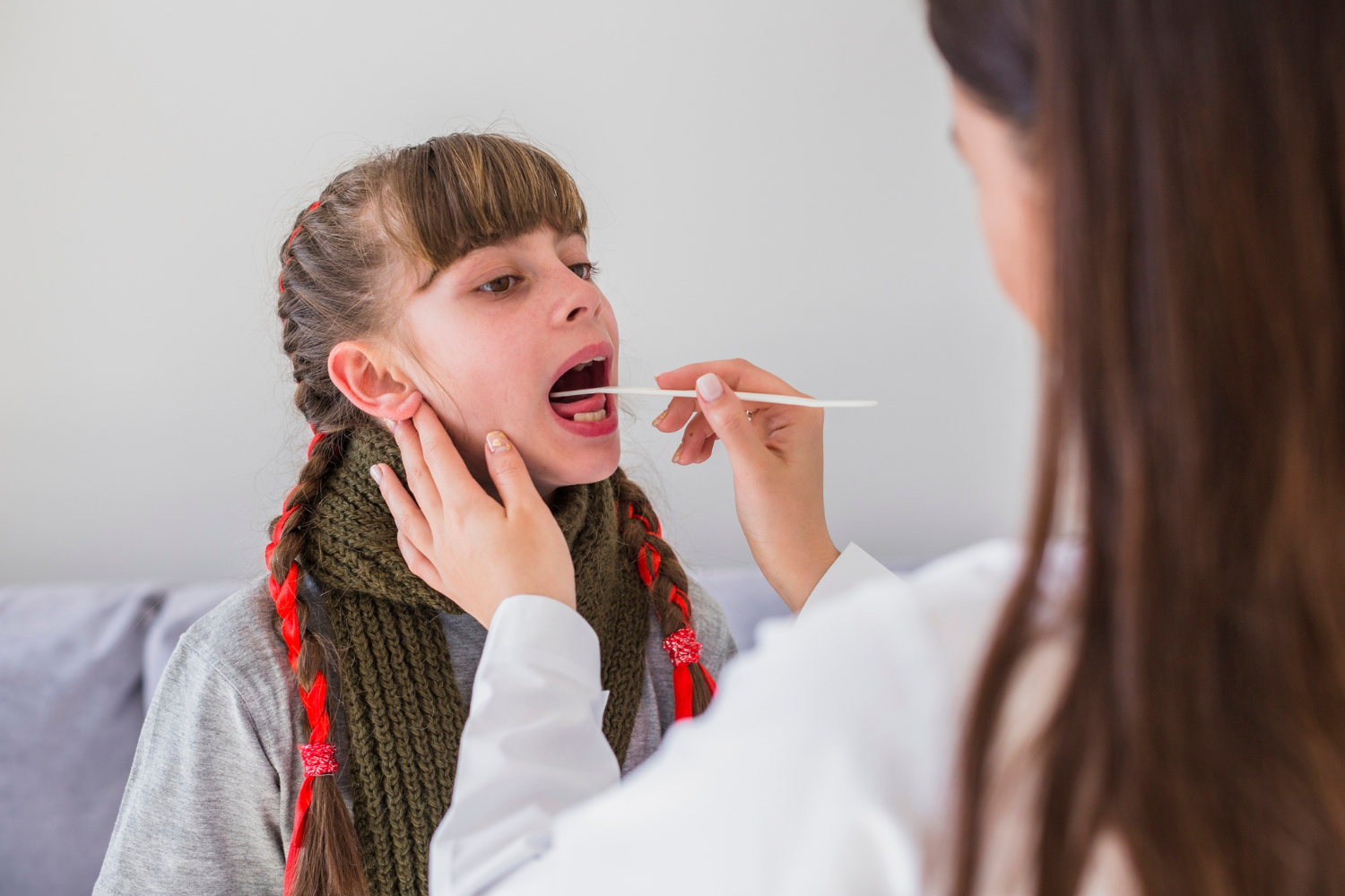 Examen ORL Pédiatrique et Consultation Médicale